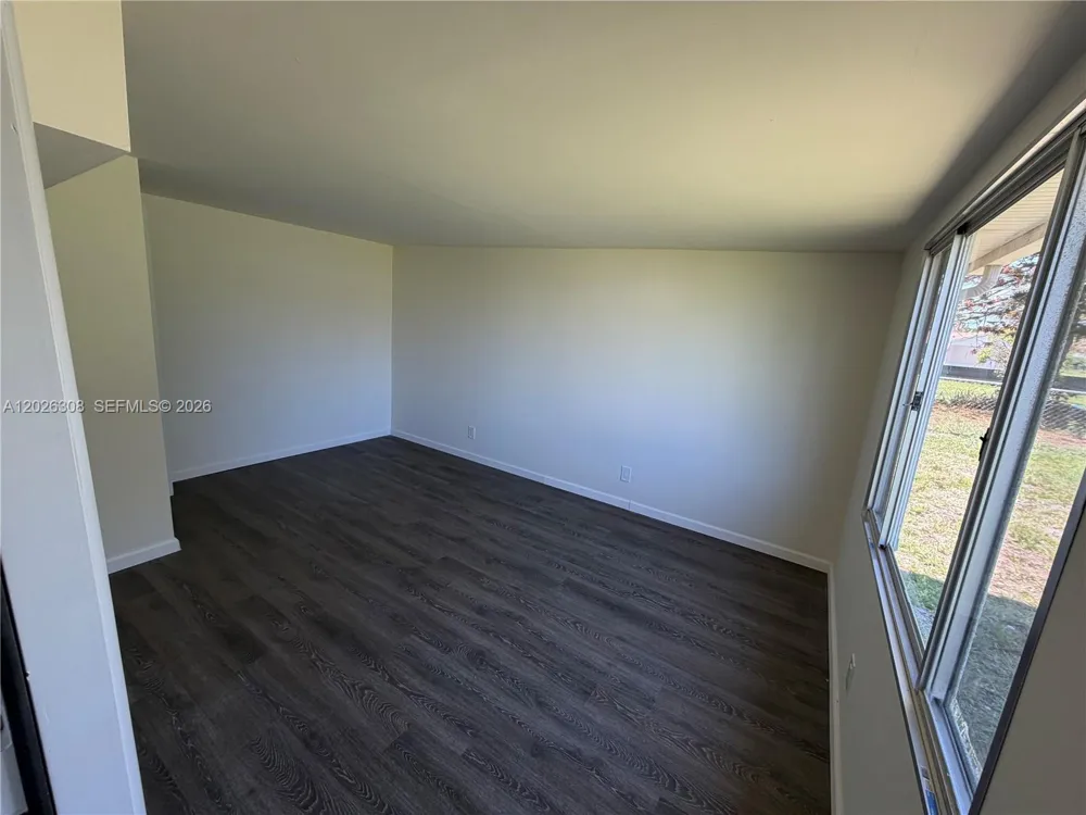 653 NE Atlas Avenue Palm Bay, FL 32905