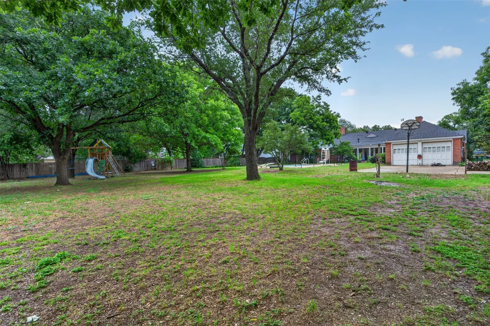 437 Craig Street Hillsboro, TX 76645