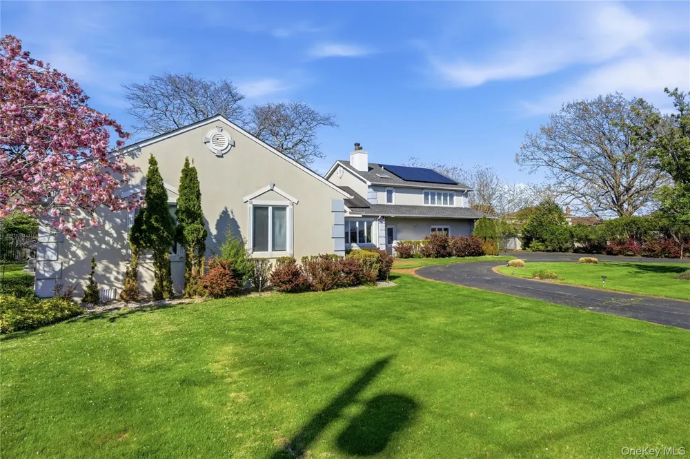 31 The Moor East Islip, NY 11730