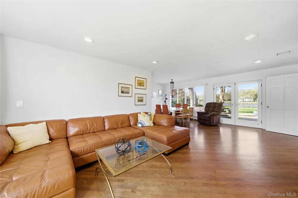 31 The Moor East Islip, NY 11730