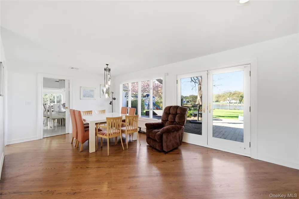 31 The Moor East Islip, NY 11730