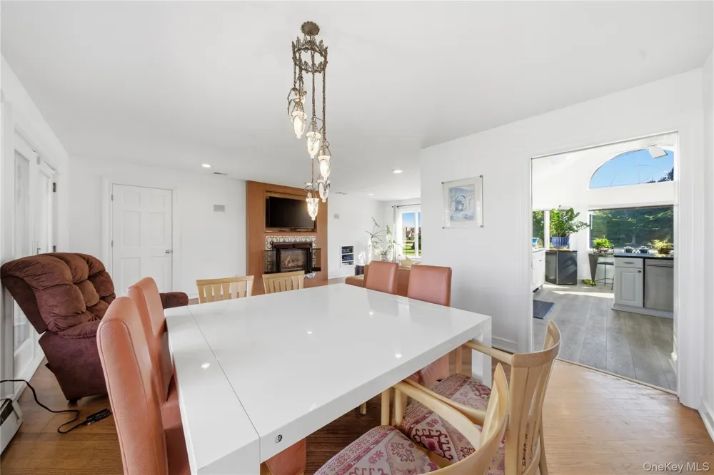 31 The Moor East Islip, NY 11730