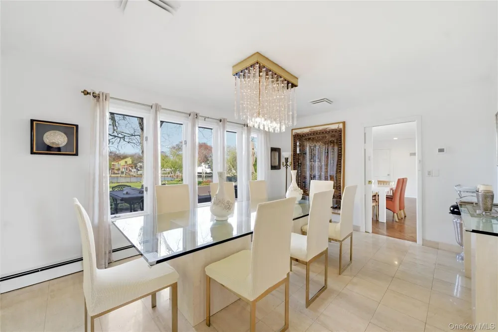 31 The Moor East Islip, NY 11730