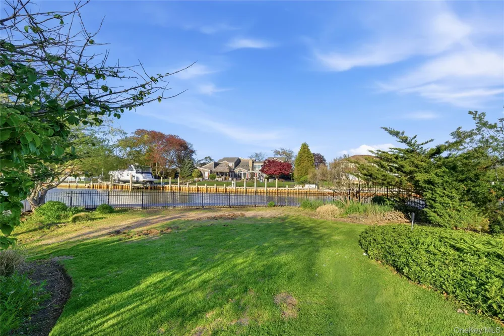 31 The Moor East Islip, NY 11730