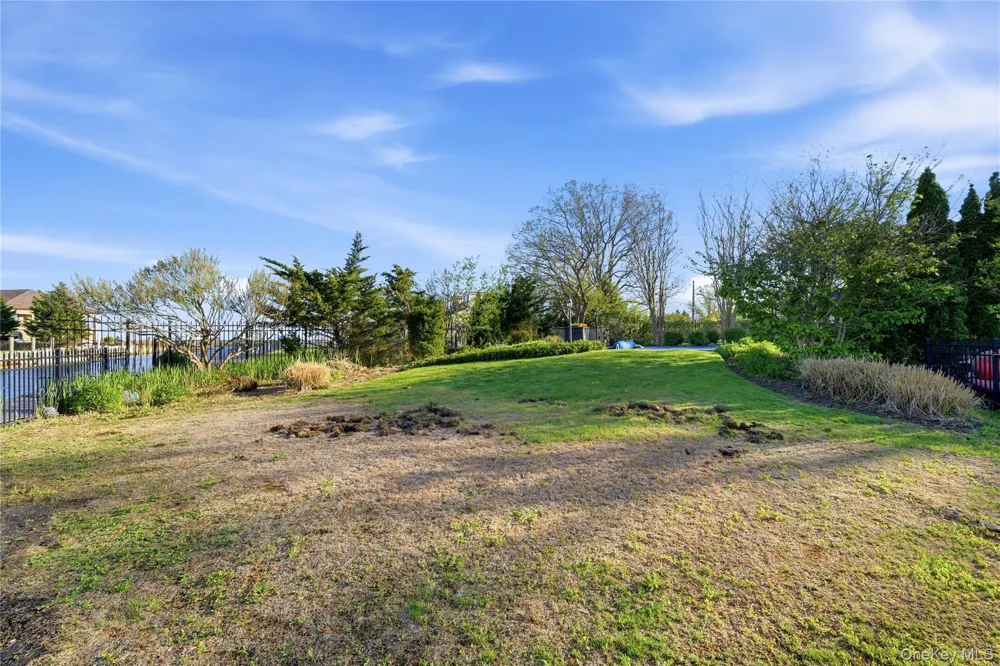31 The Moor East Islip, NY 11730