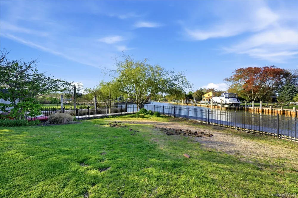 31 The Moor East Islip, NY 11730