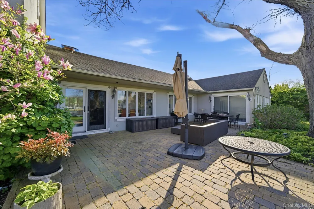 31 The Moor East Islip, NY 11730