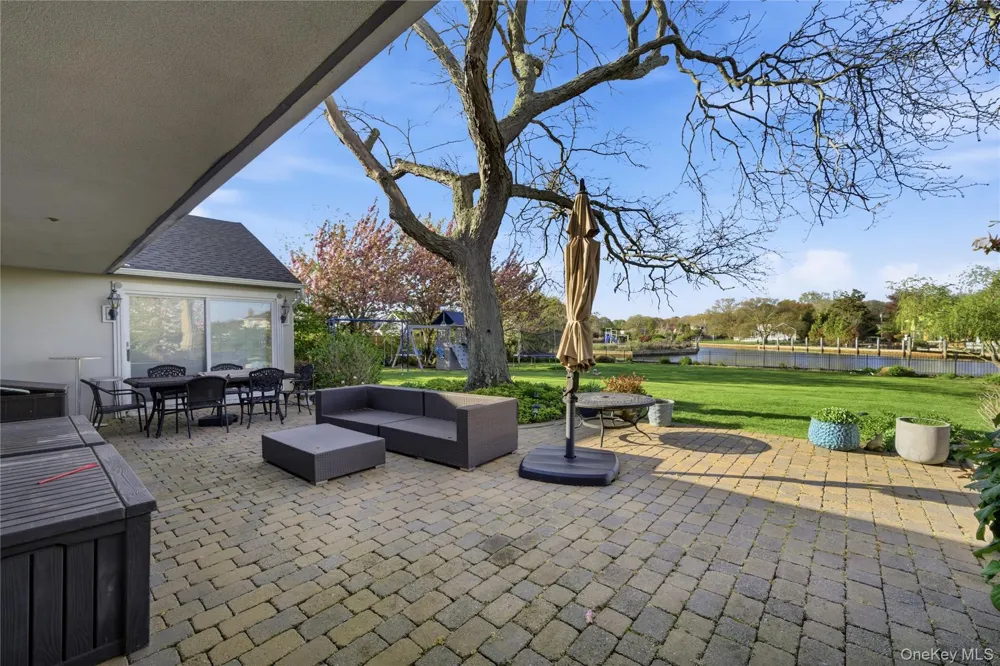 31 The Moor East Islip, NY 11730