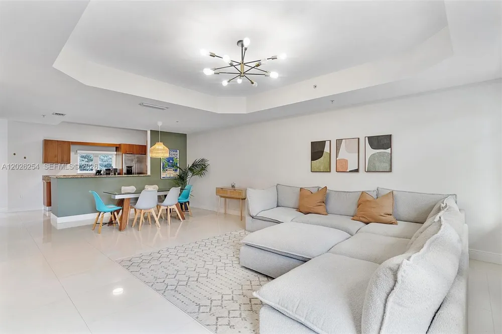 2704 NE 184th Ter Aventura, FL 33160