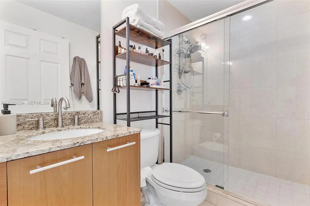 2704 NE 184th Ter Aventura, FL 33160