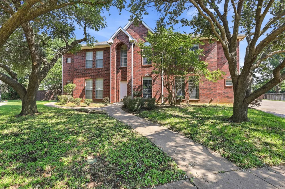 121 Wildwood Court #200 Grapevine, TX 76051