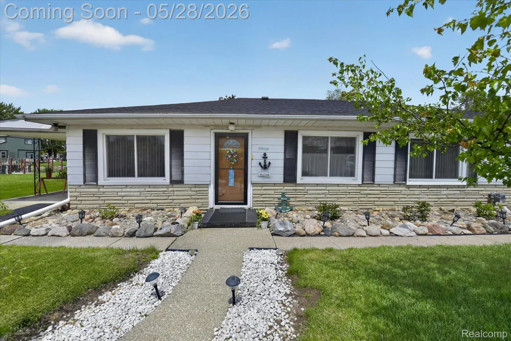 29886 Pointe Drive Gibraltar City, MI 48173