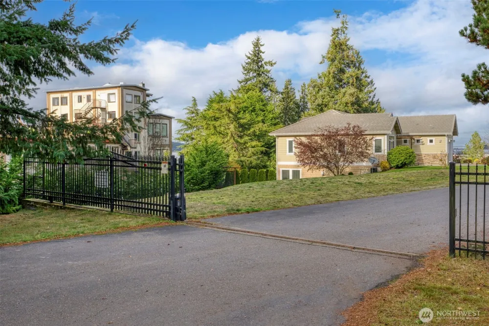 23 Port Townsend Bay Port Hadlock, WA 98339