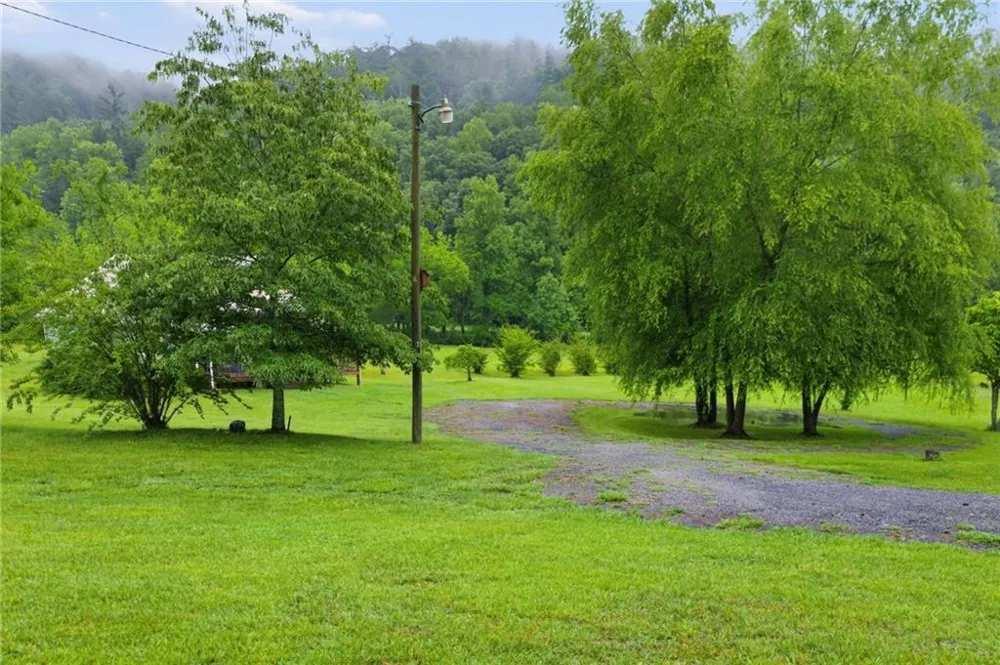 6924 Warwoman Road Clayton, GA 30525
