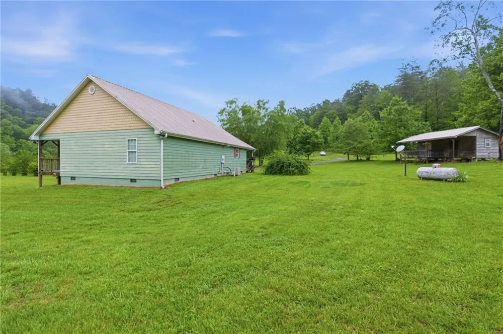 6924 Warwoman Road Clayton, GA 30525
