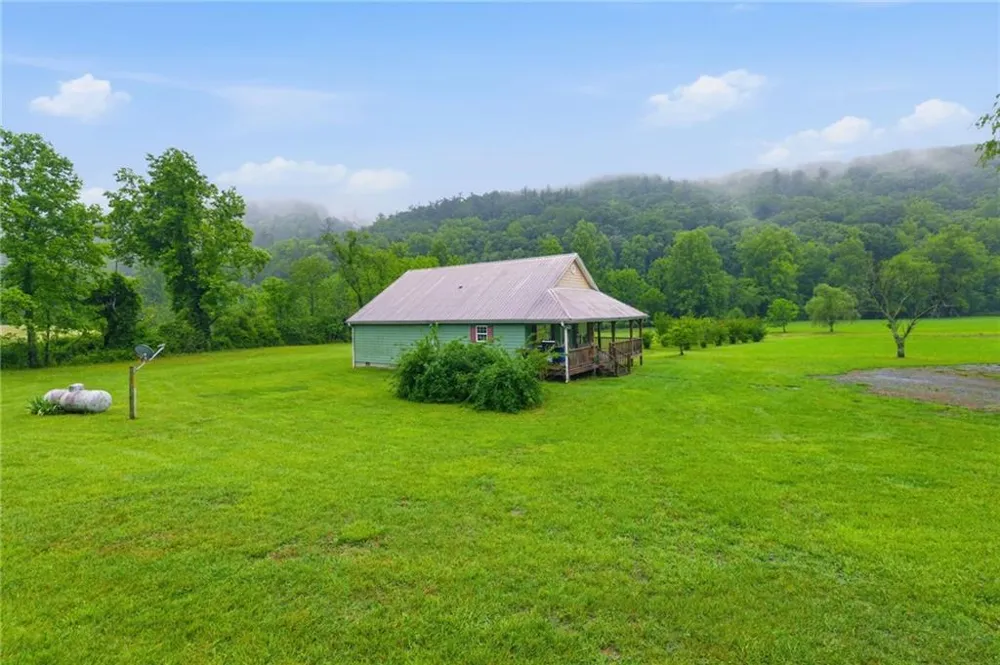 6924 Warwoman Road Clayton, GA 30525
