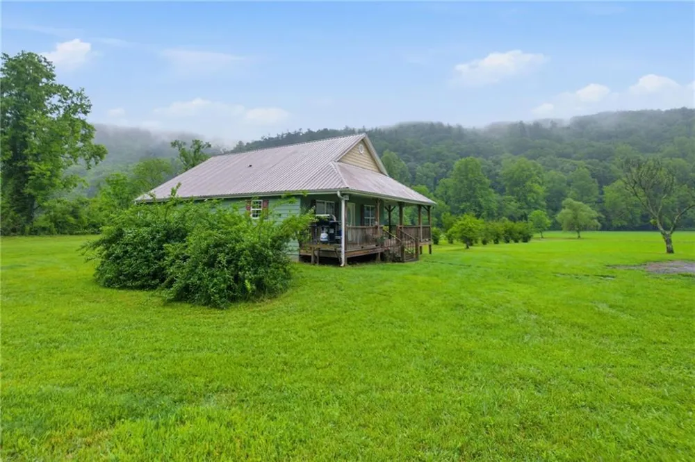 6924 Warwoman Road Clayton, GA 30525
