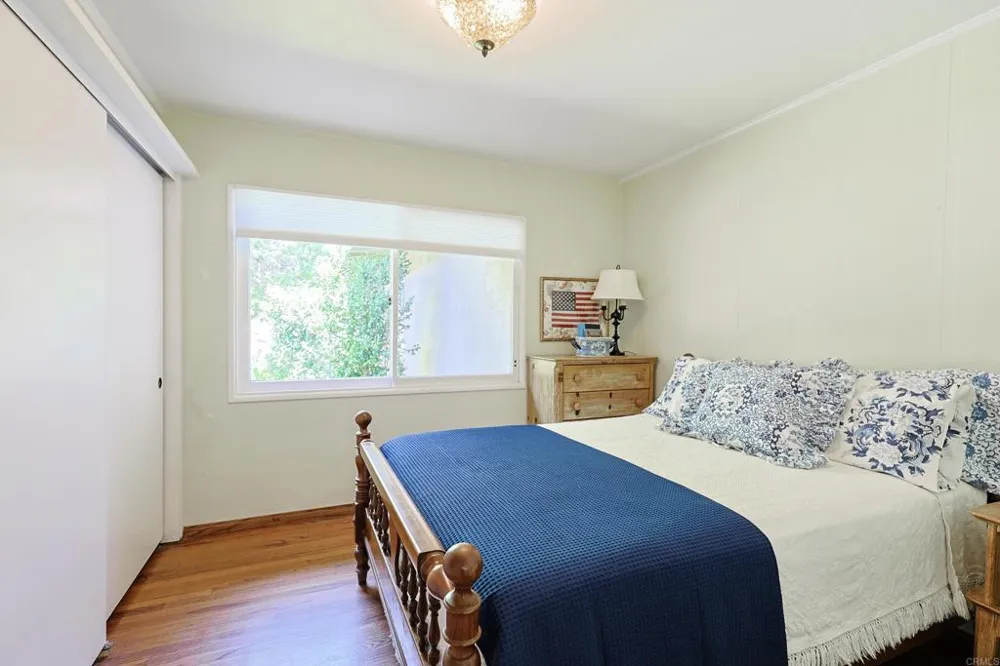 610 Country Club Coronado, CA 92118