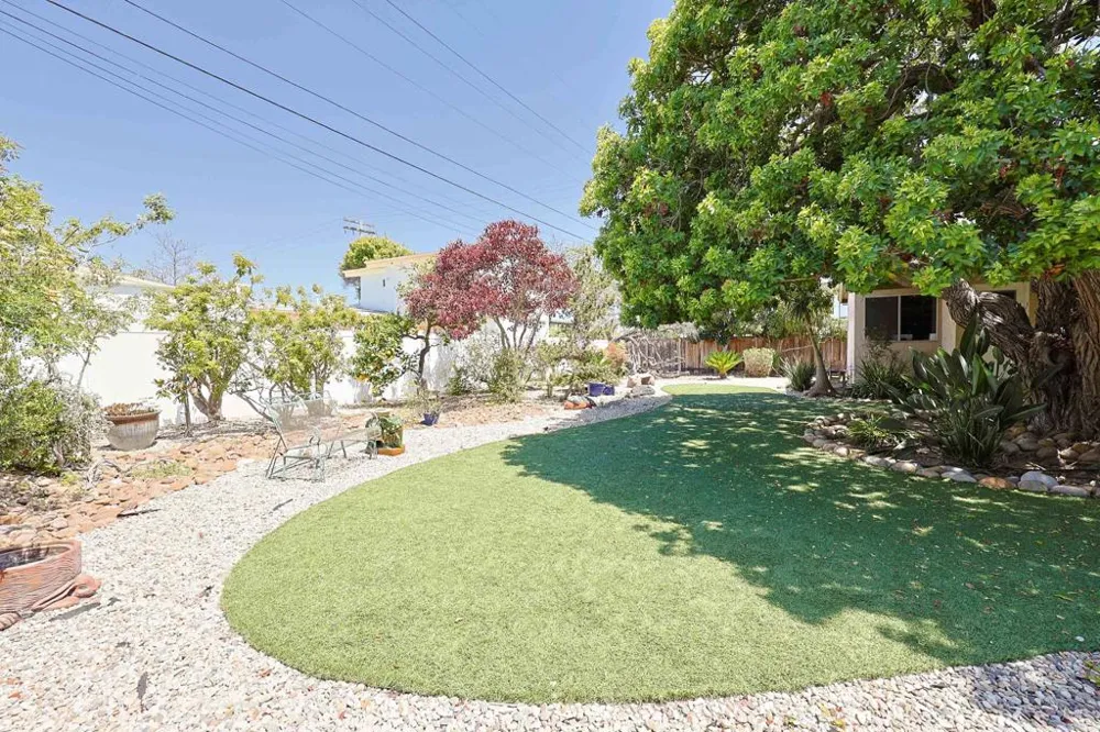 610 Country Club Coronado, CA 92118