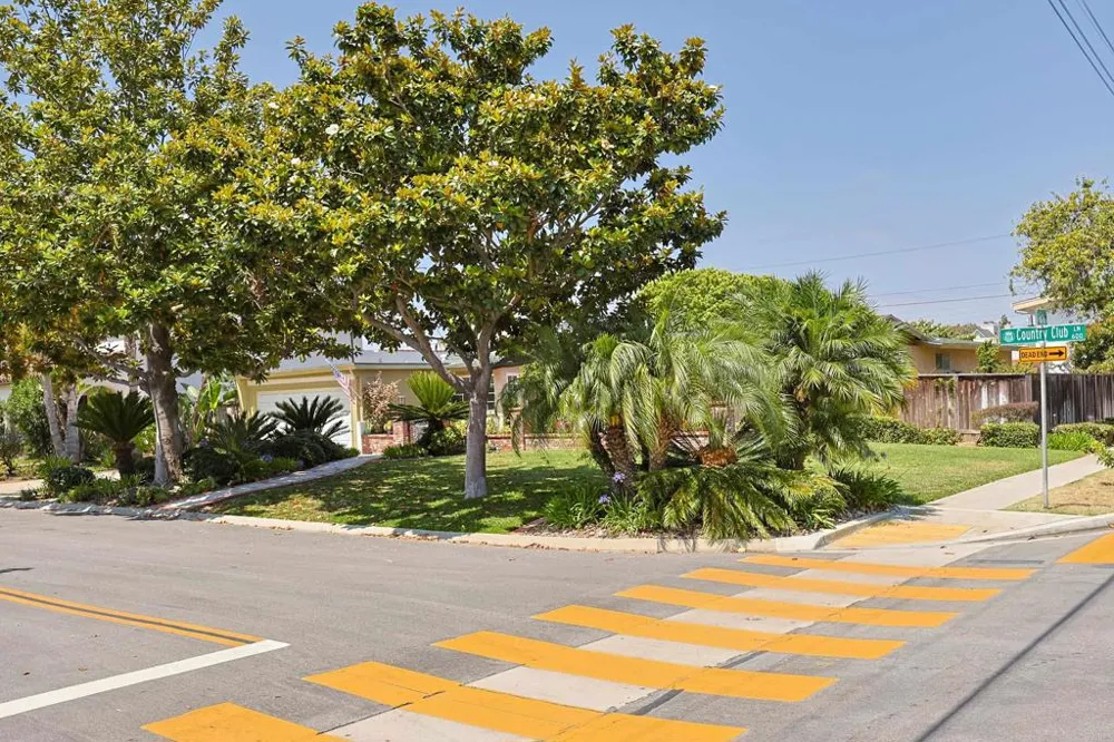 610 Country Club Coronado, CA 92118