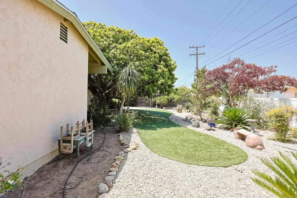 610 Country Club Coronado, CA 92118