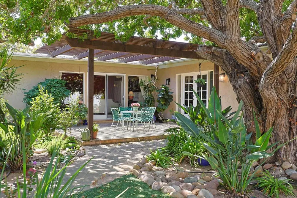 610 Country Club Coronado, CA 92118