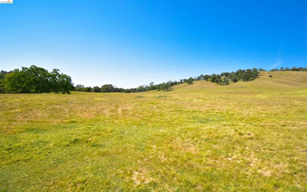 9436 Fraguero Sonora, CA 95370