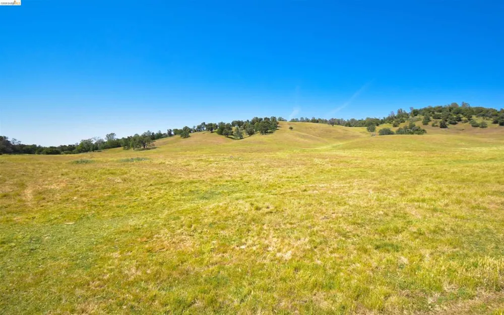 9436 Fraguero Sonora, CA 95370