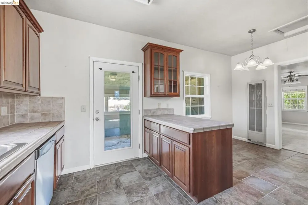 9436 Fraguero Sonora, CA 95370