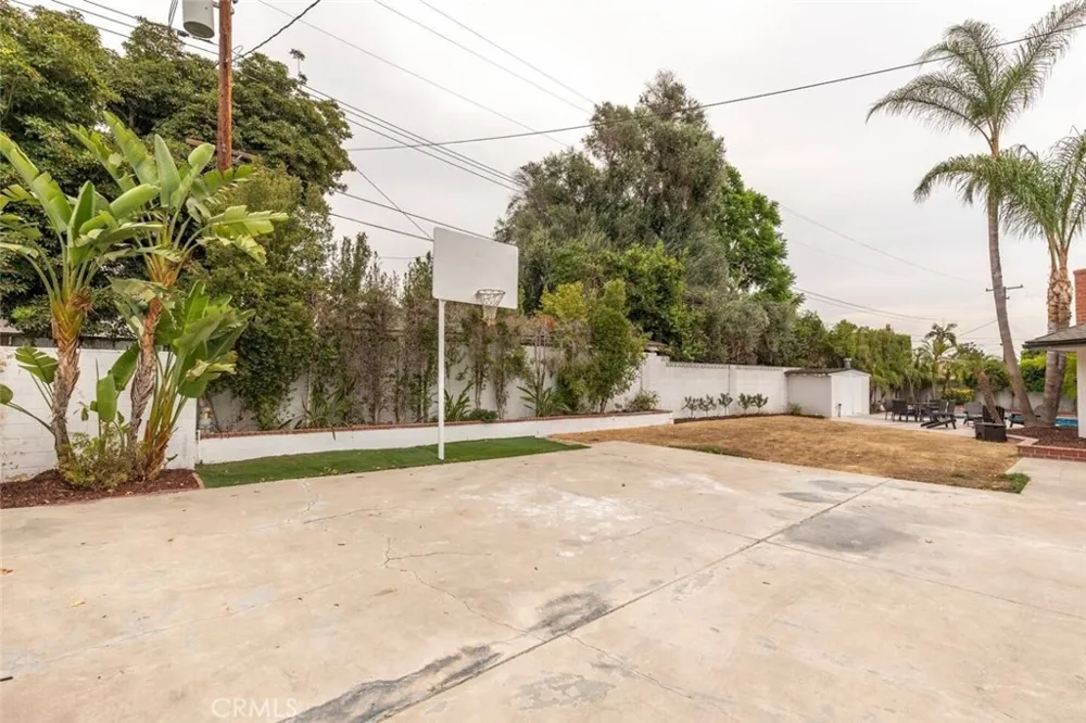 1406 W Janeen Anaheim, CA 92801