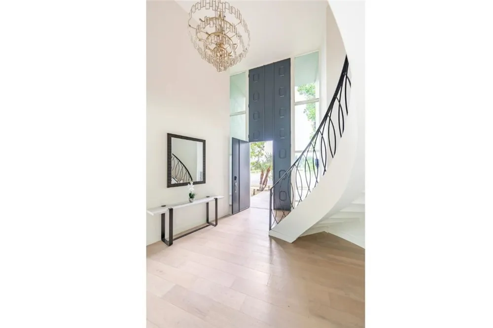 1406 W Janeen Anaheim, CA 92801