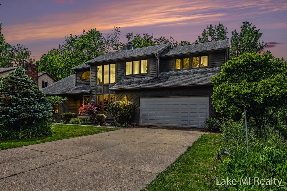 5537 Bentbrook Street SE Kentwood, MI 49508