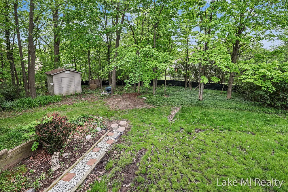5537 Bentbrook Street SE Kentwood, MI 49508