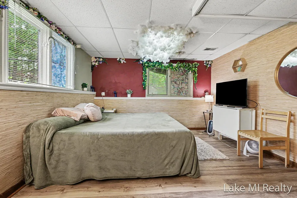 5537 Bentbrook Street SE Kentwood, MI 49508