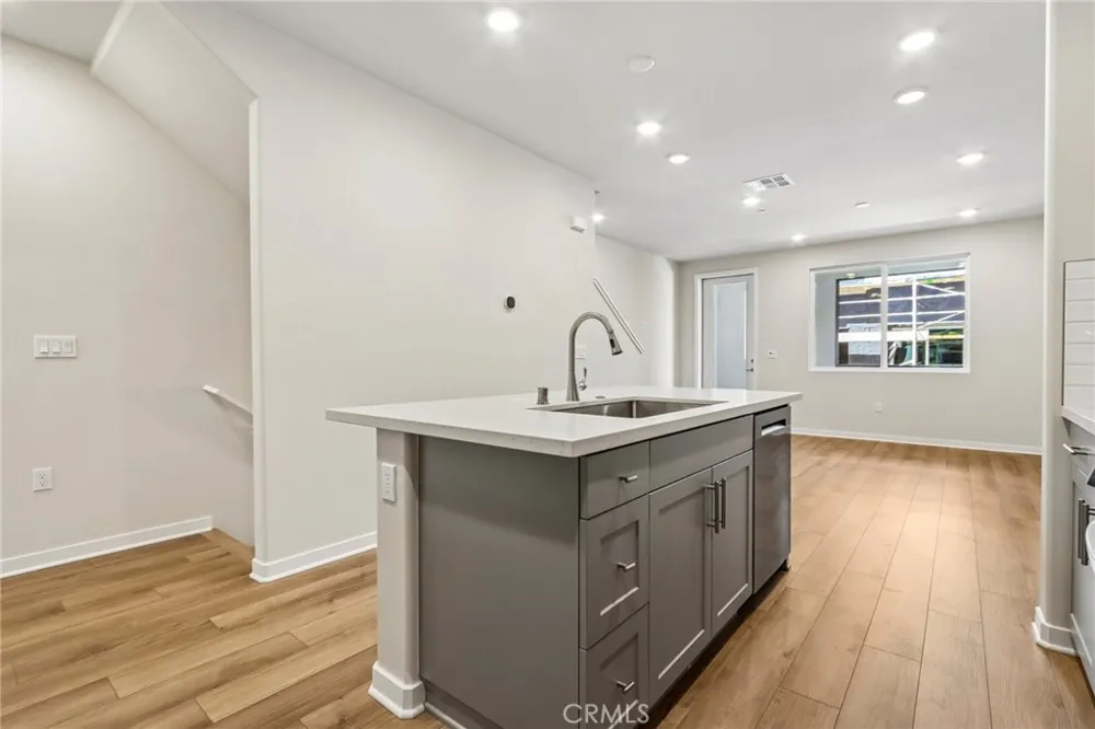 9536 Hannah Way Riverside, CA 92503