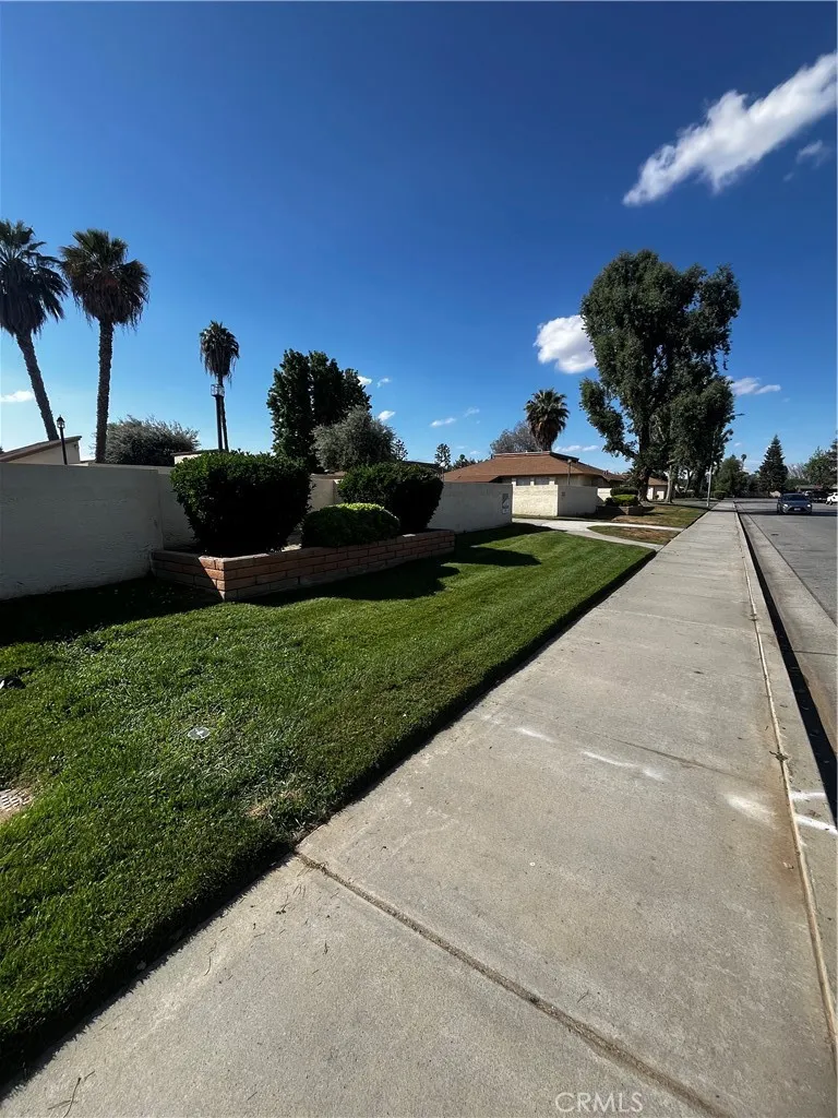 1001 McDonald Bakersfield, CA 93309