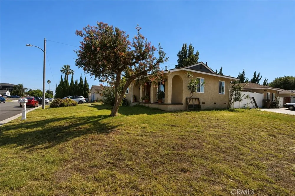 11771 Mac Murray Garden Grove, CA 92841