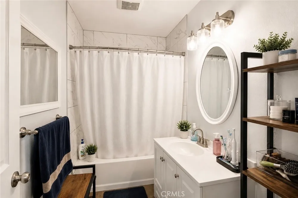 11771 Mac Murray Garden Grove, CA 92841