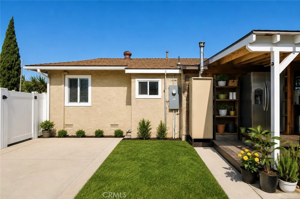 11771 Mac Murray Garden Grove, CA 92841