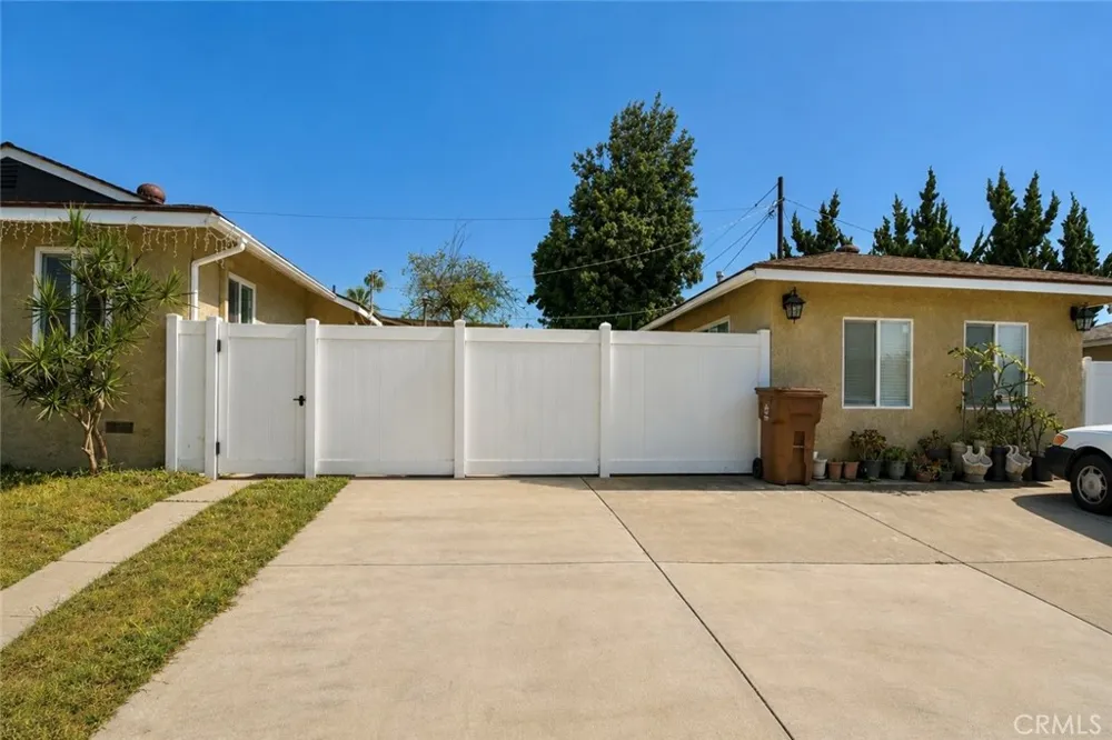 11771 Mac Murray Garden Grove, CA 92841