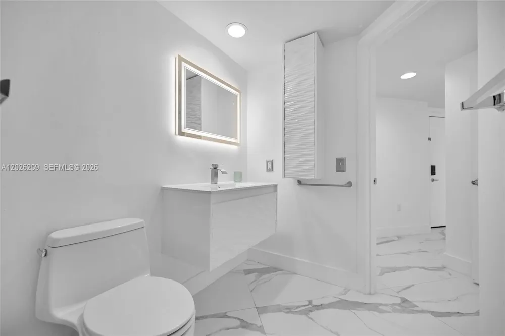 9201 Collins Ave #821 Surfside, FL 33154