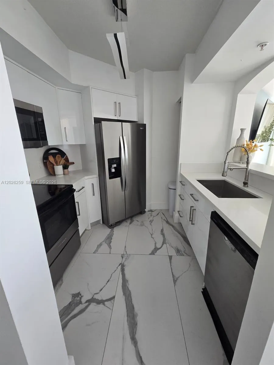 9201 Collins Ave #821 Surfside, FL 33154