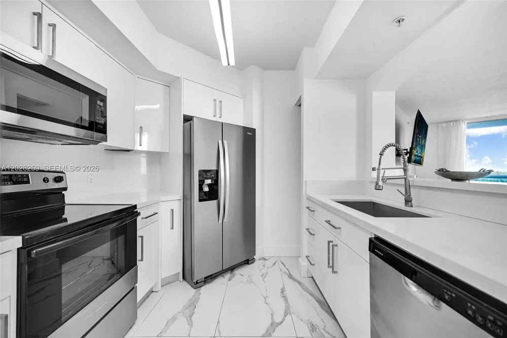 9201 Collins Ave #821 Surfside, FL 33154