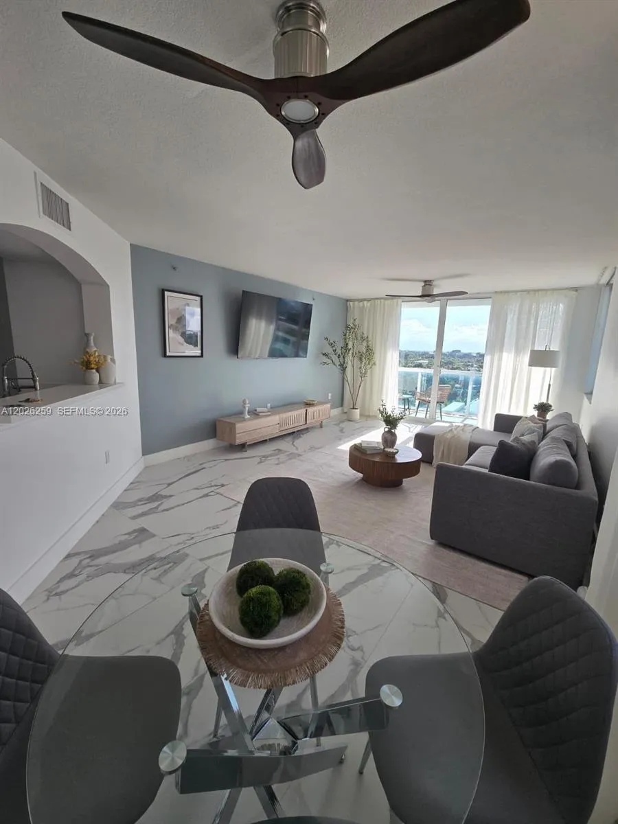 9201 Collins Ave #821 Surfside, FL 33154