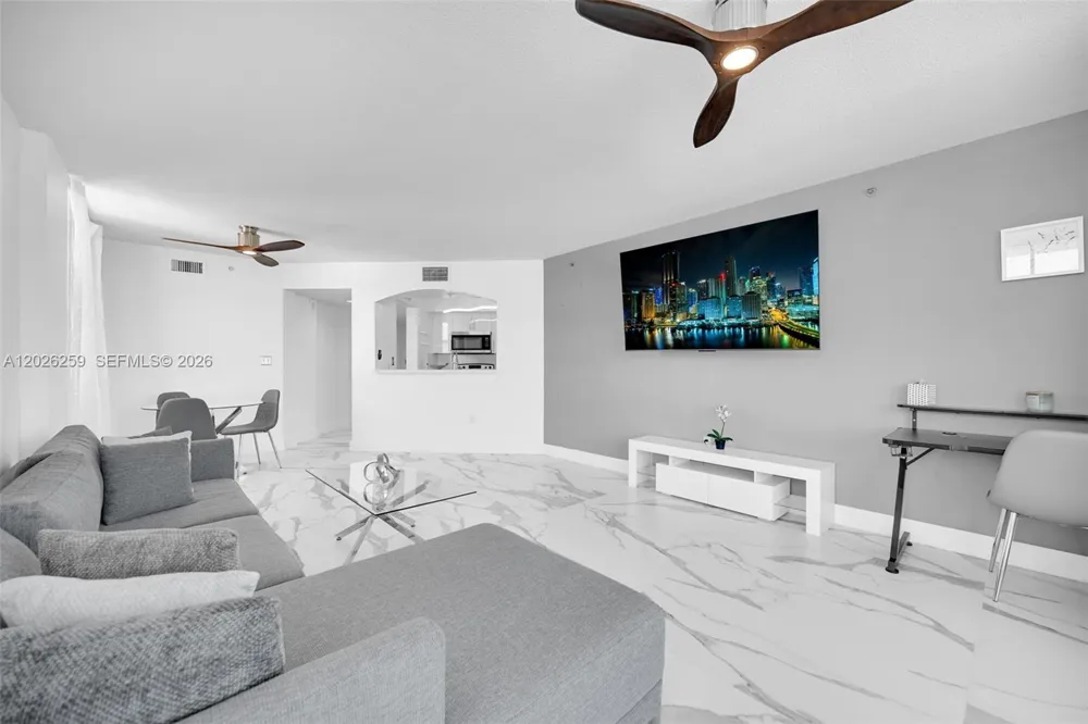 9201 Collins Ave #821 Surfside, FL 33154