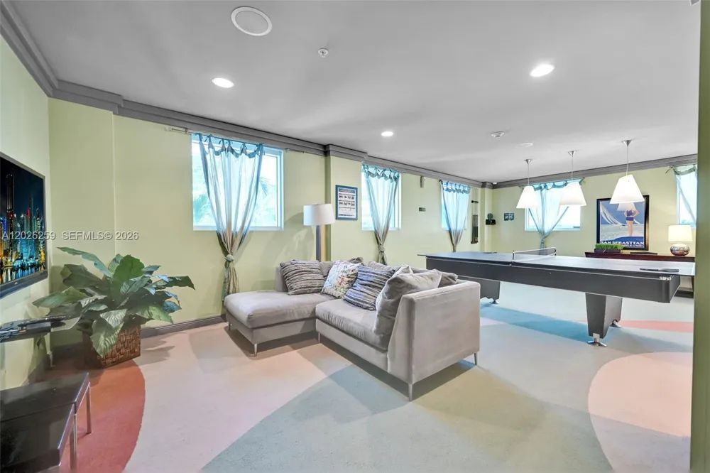 9201 Collins Ave #821 Surfside, FL 33154
