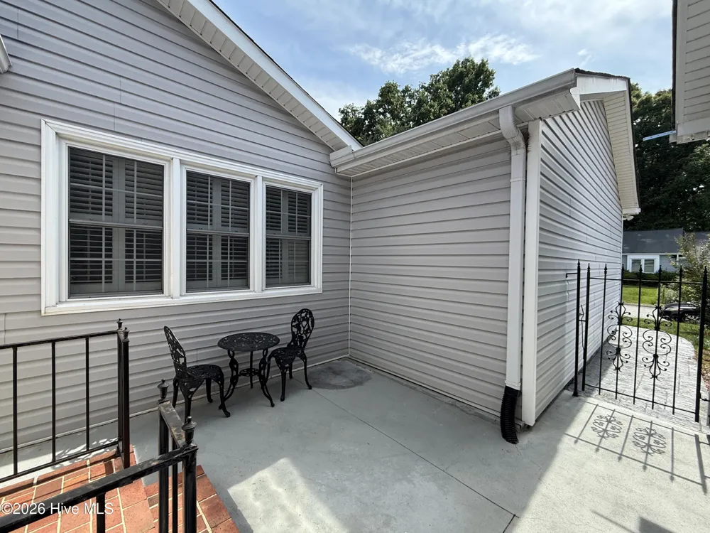 511 Westpark Circle Winston-Salem, NC 27103