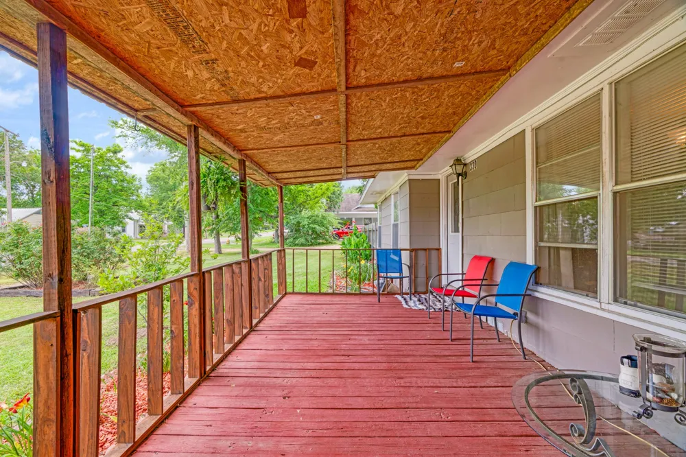 330 Young Street Blossom, TX 75416