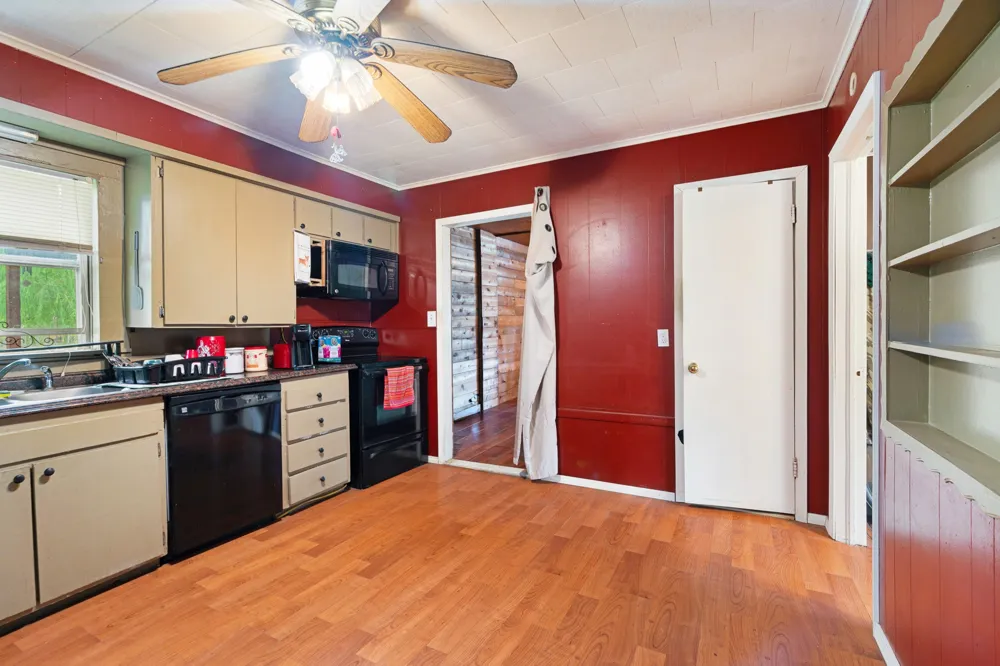 330 Young Street Blossom, TX 75416