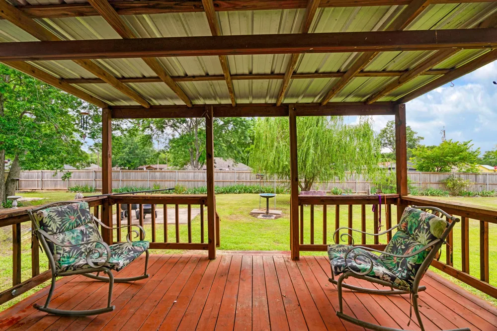 330 Young Street Blossom, TX 75416